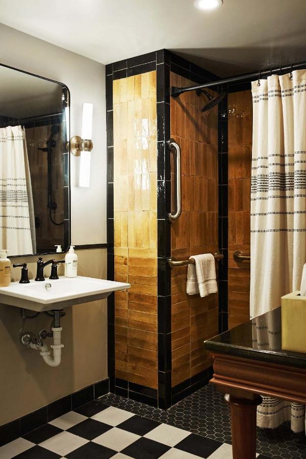 Hotel Berkshires Untold Lenox Esterno foto