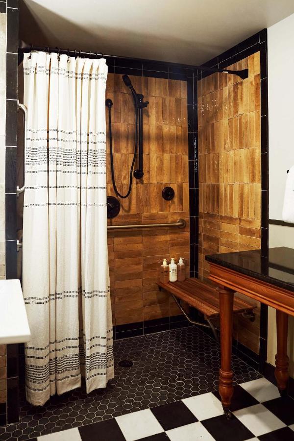Hotel Berkshires Untold Lenox Esterno foto