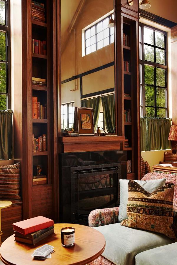 Hotel Berkshires Untold Lenox Esterno foto